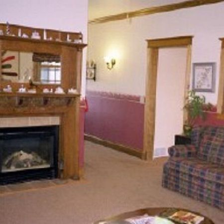 The Feathered Star Bed And Breakfast Carlsville Экстерьер фото